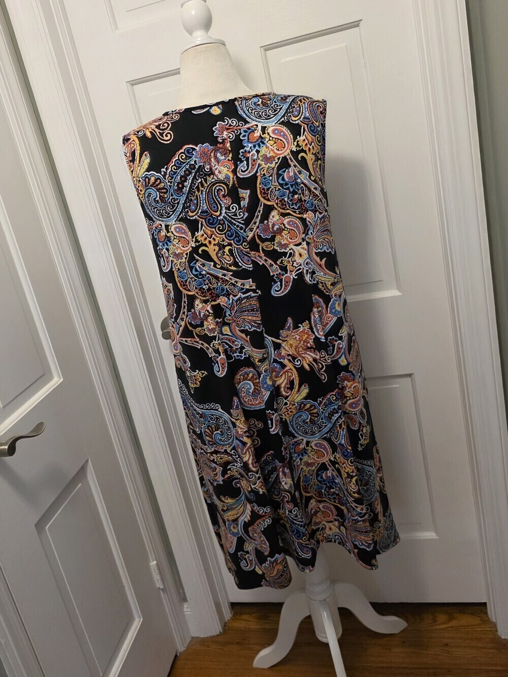 Avenue Black Paisley Print Sleeveless Knit Dress Size 18/20, Casual, Colorful - Picture 5 of 10